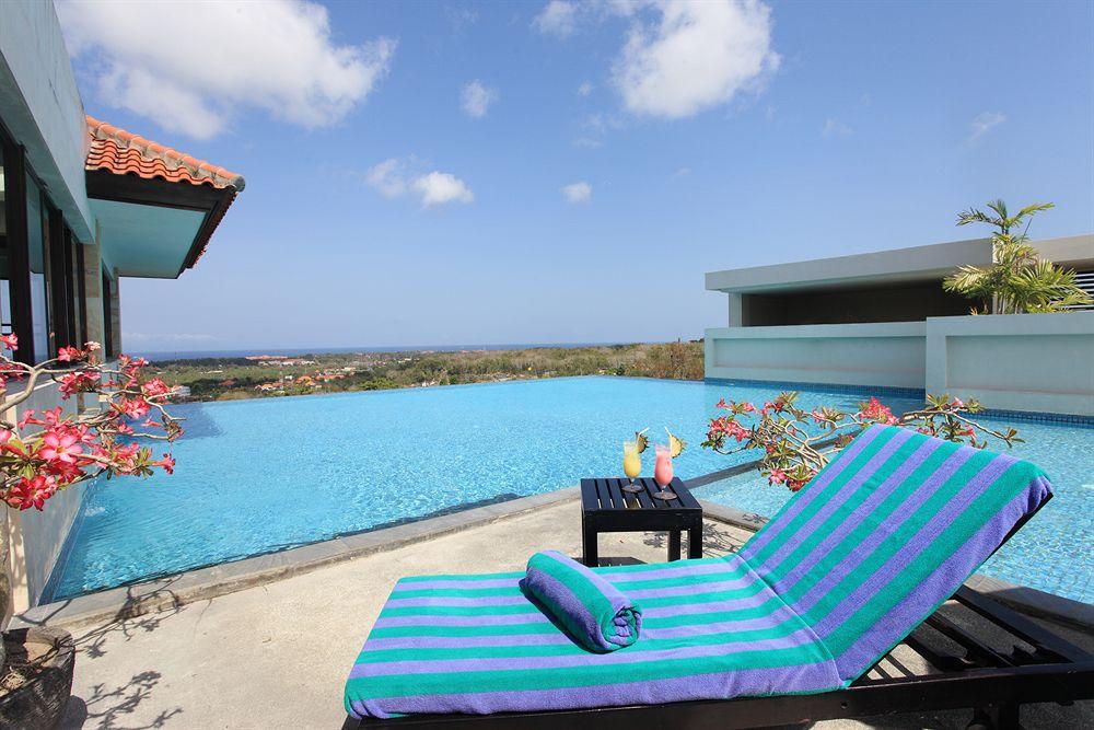 Swiss-Belhotel Bay View Villa Нуса-Дуа Экстерьер фото