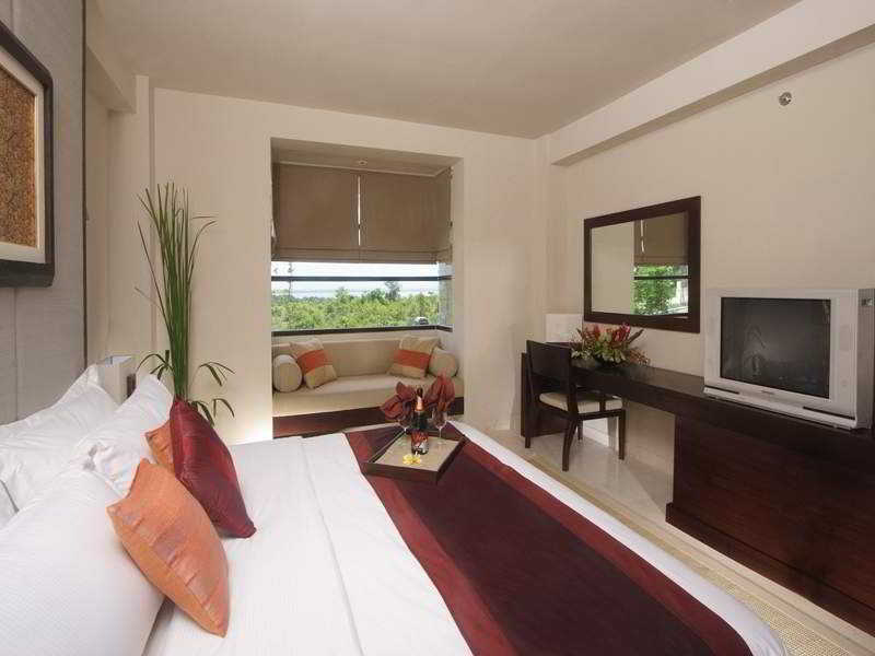 Swiss-Belhotel Bay View Villa Нуса-Дуа Экстерьер фото